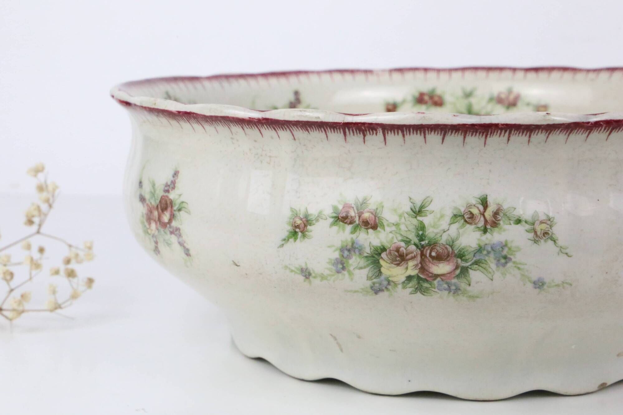 Earthenware salad bowl, Saint Amand & Hamage earthenware factory, Floreal pattern, French manufacturer