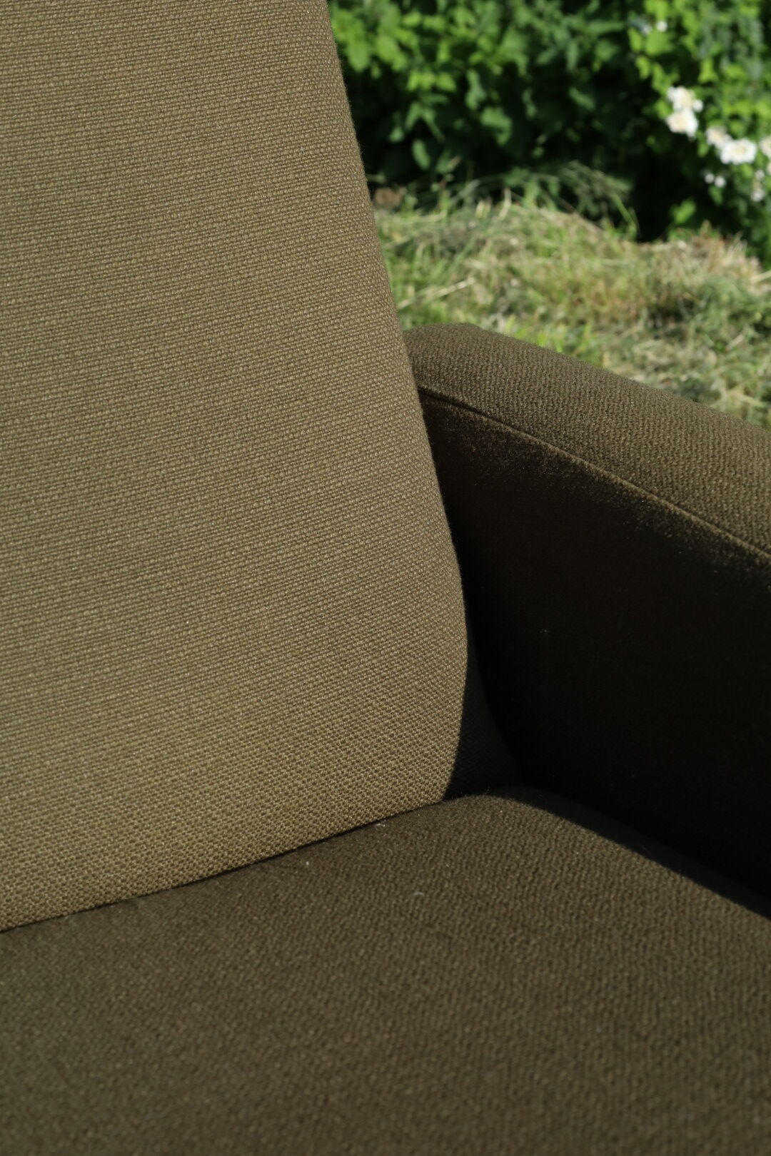 Fauteuil G10 designé par Pierre Guariche pour Airborne