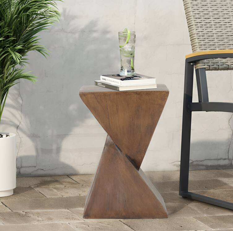 Lightweight Geometric Concrete Side Table, Modern Indoor/Outdoor Accent Table, Multifunctional Table