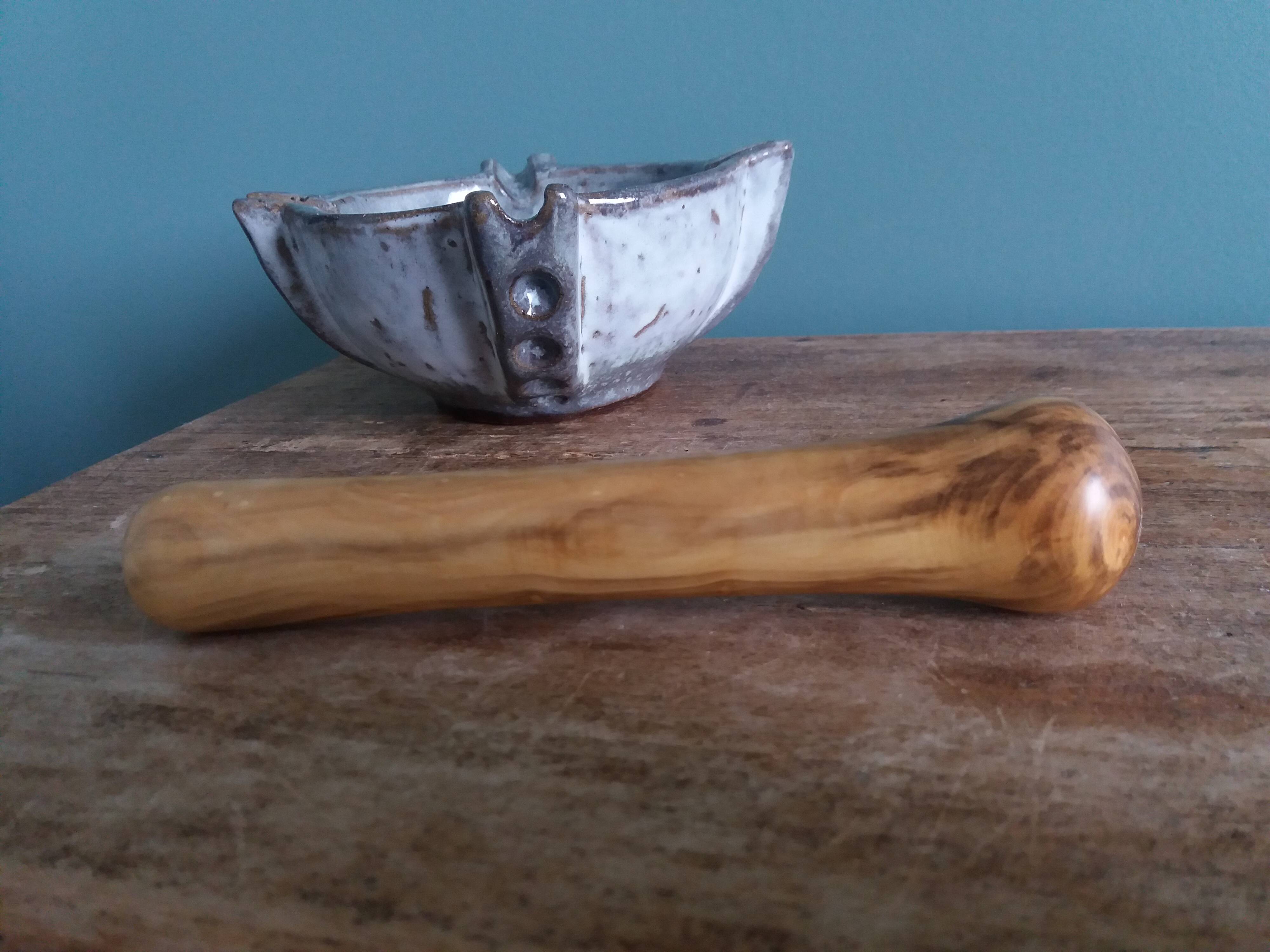 Mortar, ashtray, empty pocket, stoneware signed Les poteries de la Vallée Noire