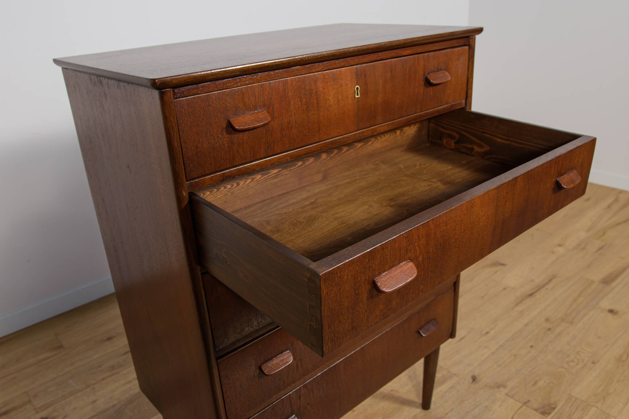Commode en teck du milieu du siècle, Danemark, années 1960