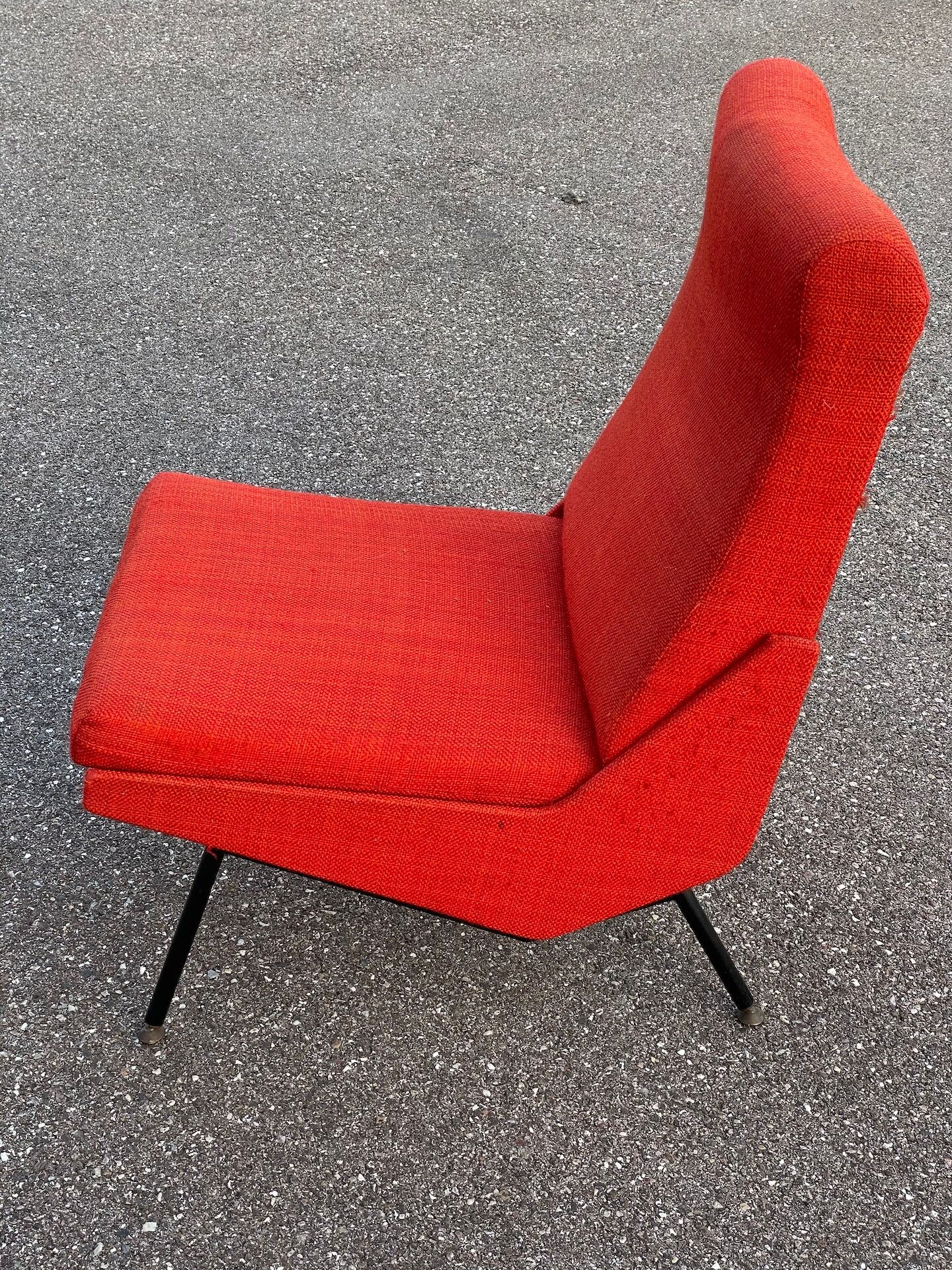 Troika design seat Paul Geoffroy edited by Airborne