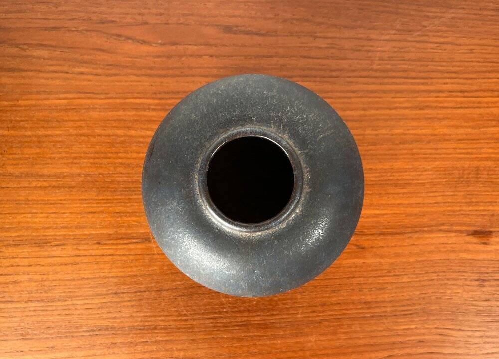Vase minimaliste de studio allemand du milieu du siècle par Gisela Meyer Kaufmann pour Eulen Töpferei, Worspwede, années 1960