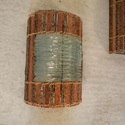 Paire d'applique en bois et lamelles de verre