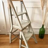 Transformable stepladder chair