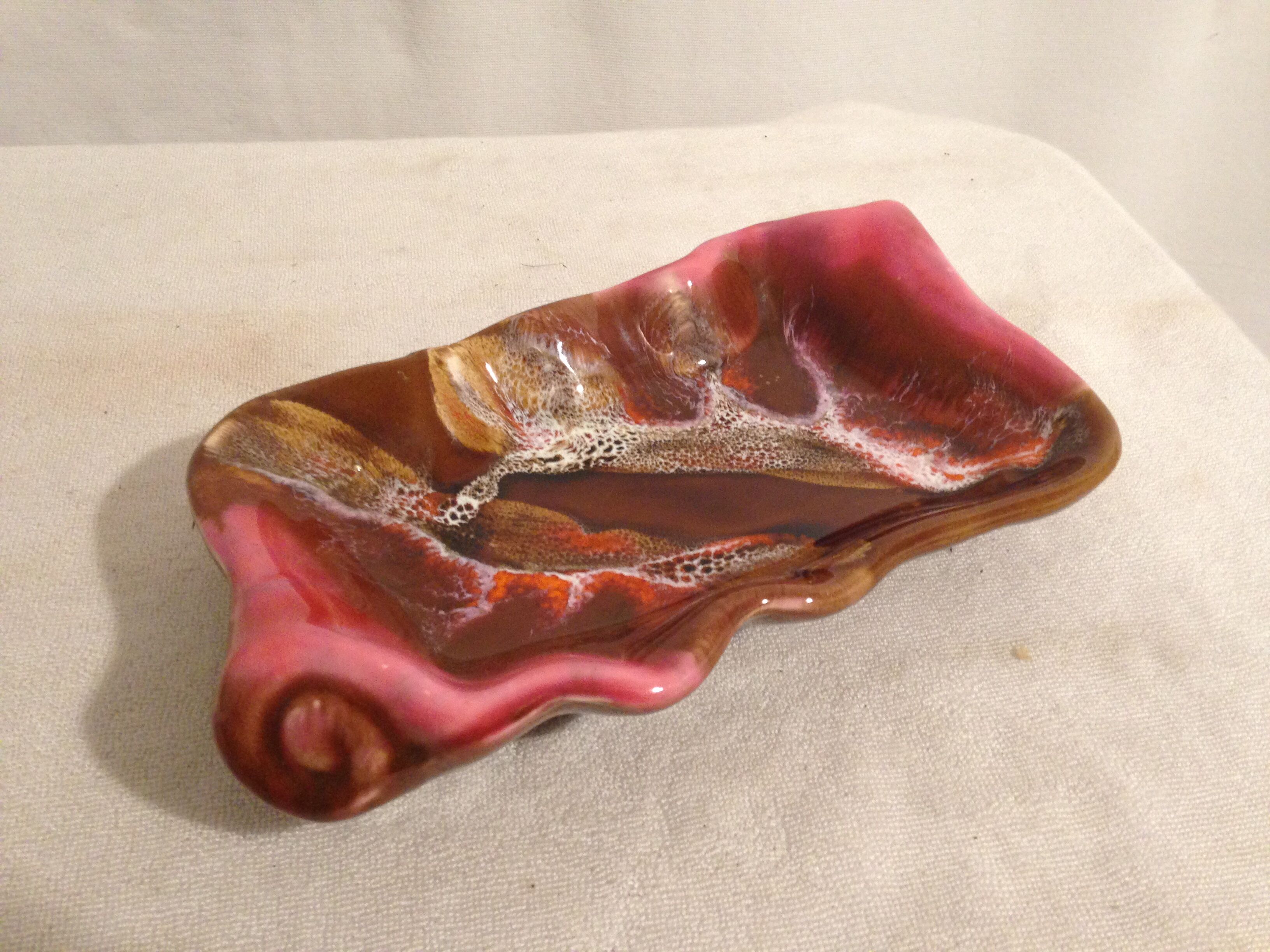 Vacuum former vallauris france vintage ceramic pink pocket