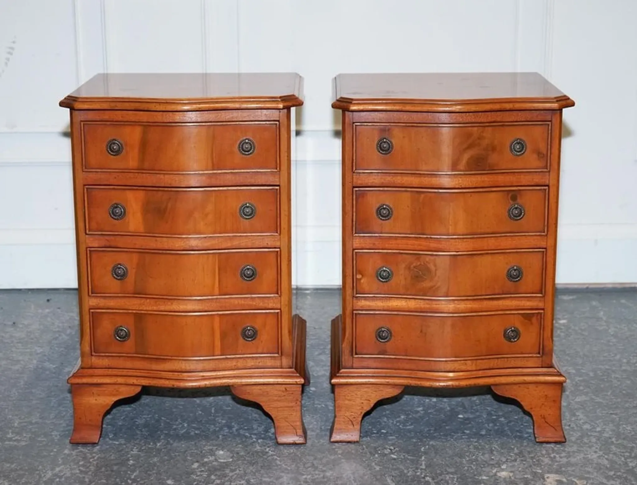 Georgian Style Yew Wood Bedside Tables, Set of 2