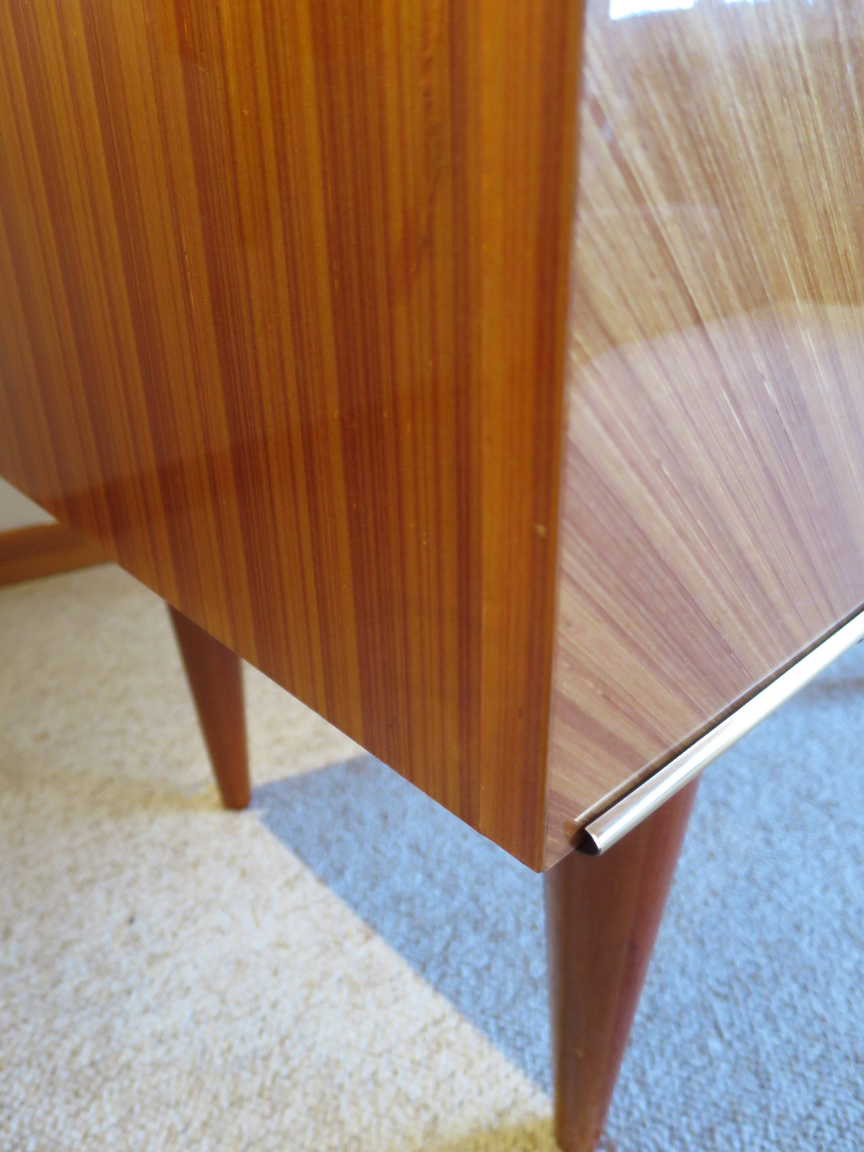3-drawer chest of drawers - 60s - vintage - marquetry effect - spinning top feet