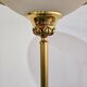 Lampadaire vintage en métal doré – Coupe opaline – Style néoclassique années 70/80