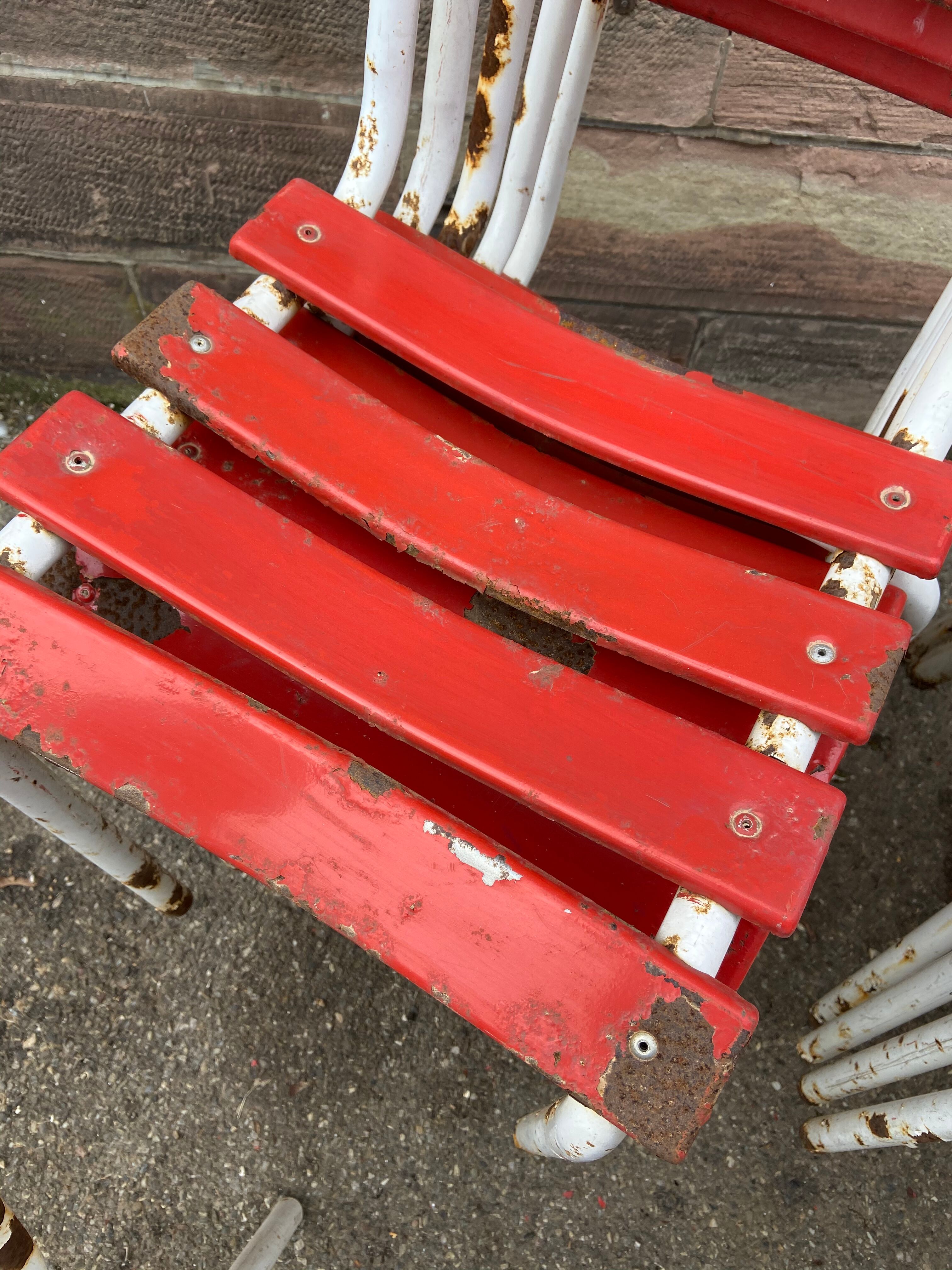 Chaise bistrot de terrasse tolix 1960