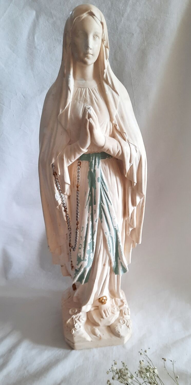 Statue plaster St Mary