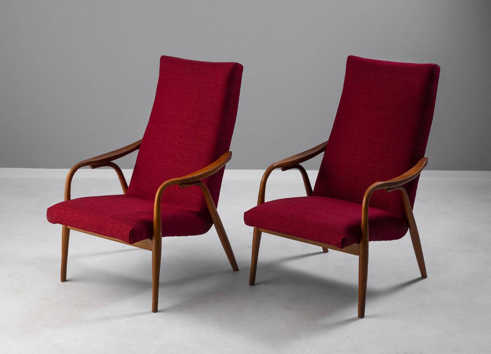 Pair of mid-century modern bentwood armchairs by TON, 1970s, Czechoslovakia