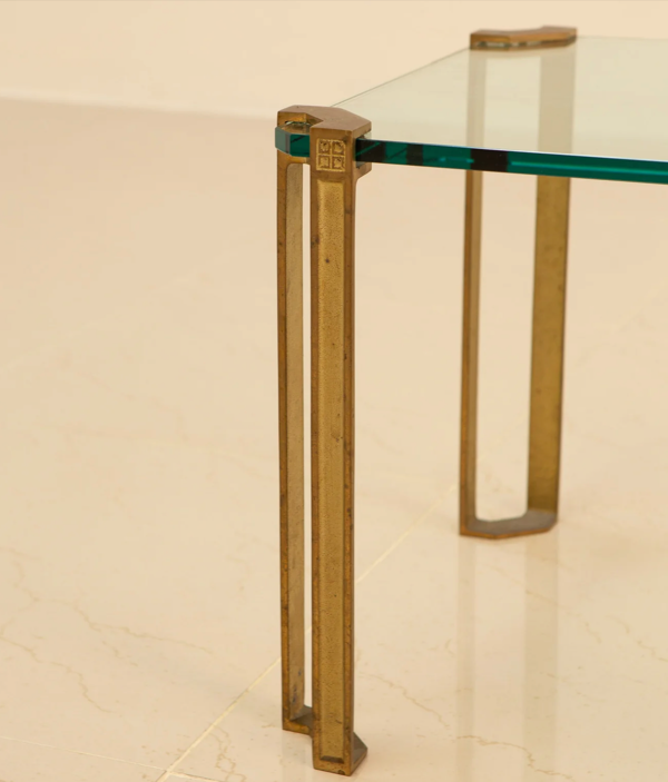 Table d'appoint en laiton par Peter Ghyczy 70's