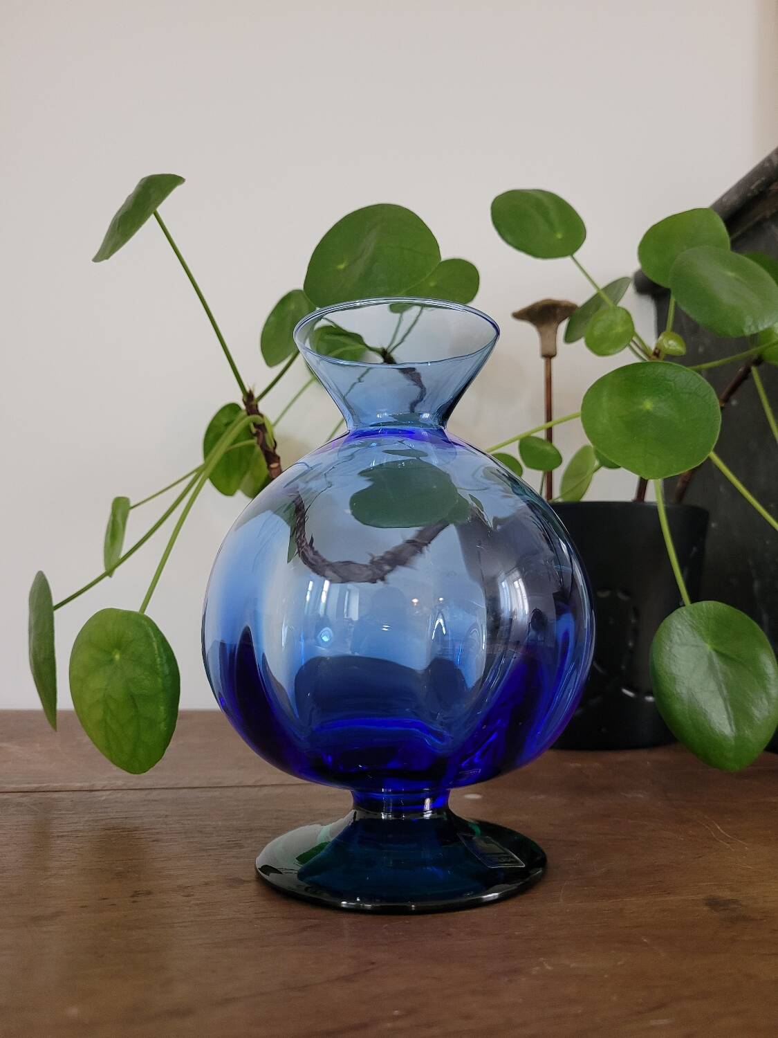 Blue and green vase from Cristalleria Etruria