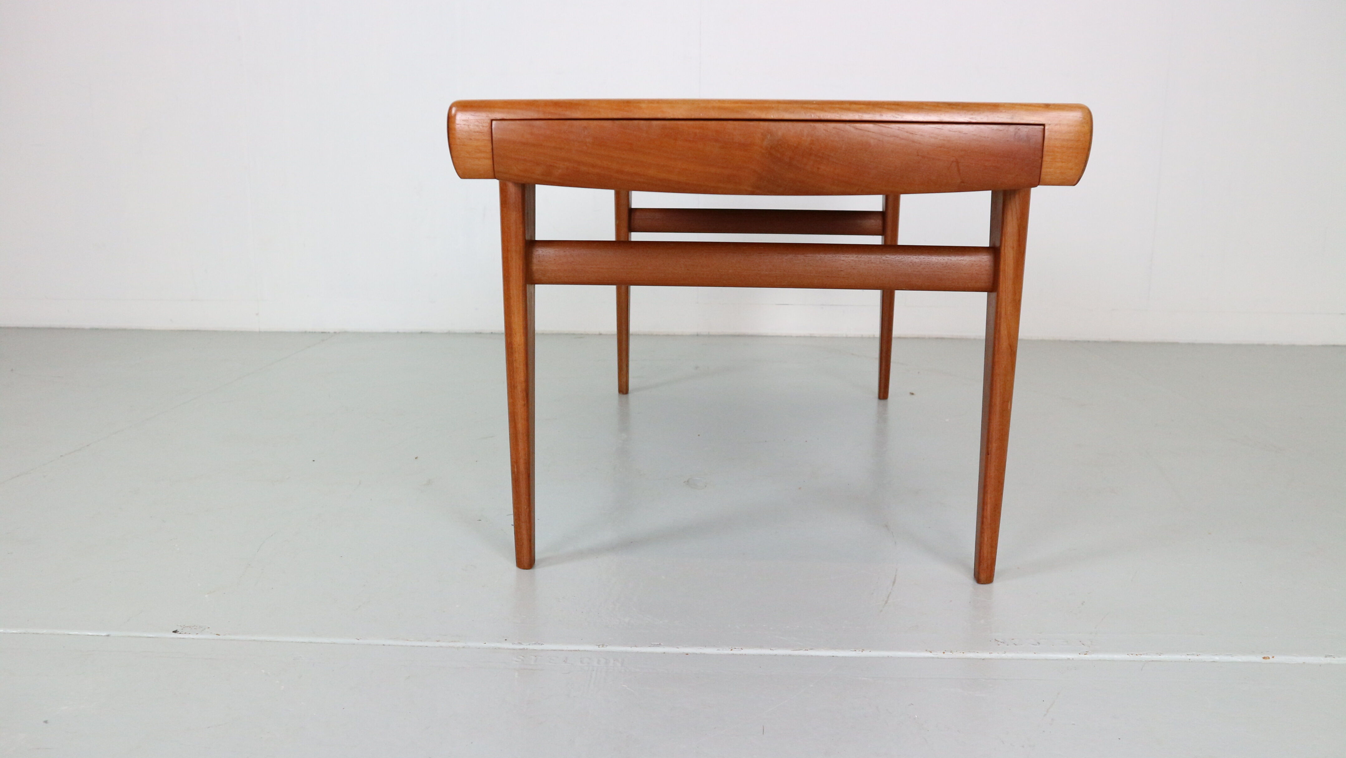 Johannes Andersen Teak Coffee Table for Silkeborg Møbelfabrik, 1960, Denmark