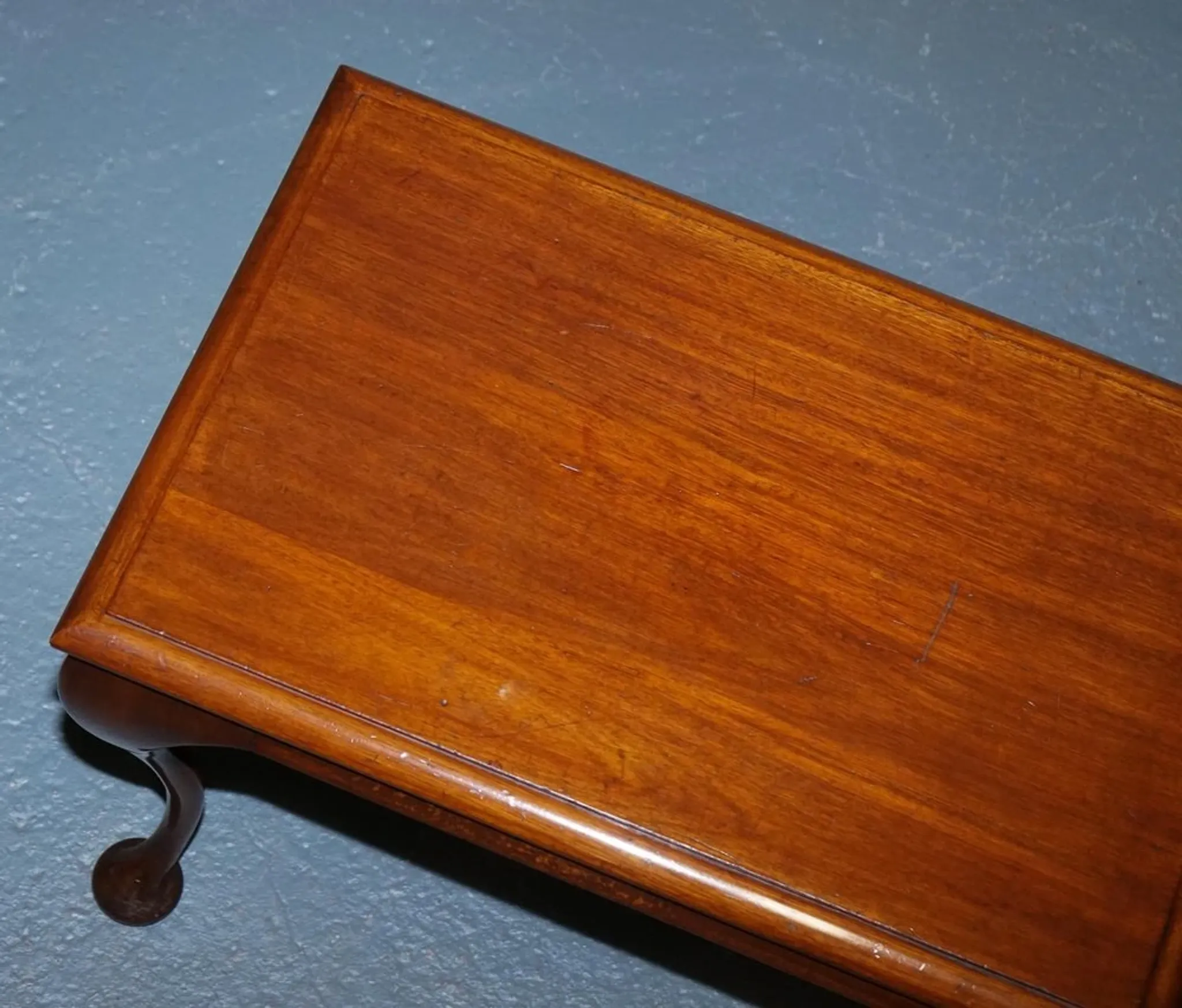 Queen Anne Vintage Wooden Coffee Table