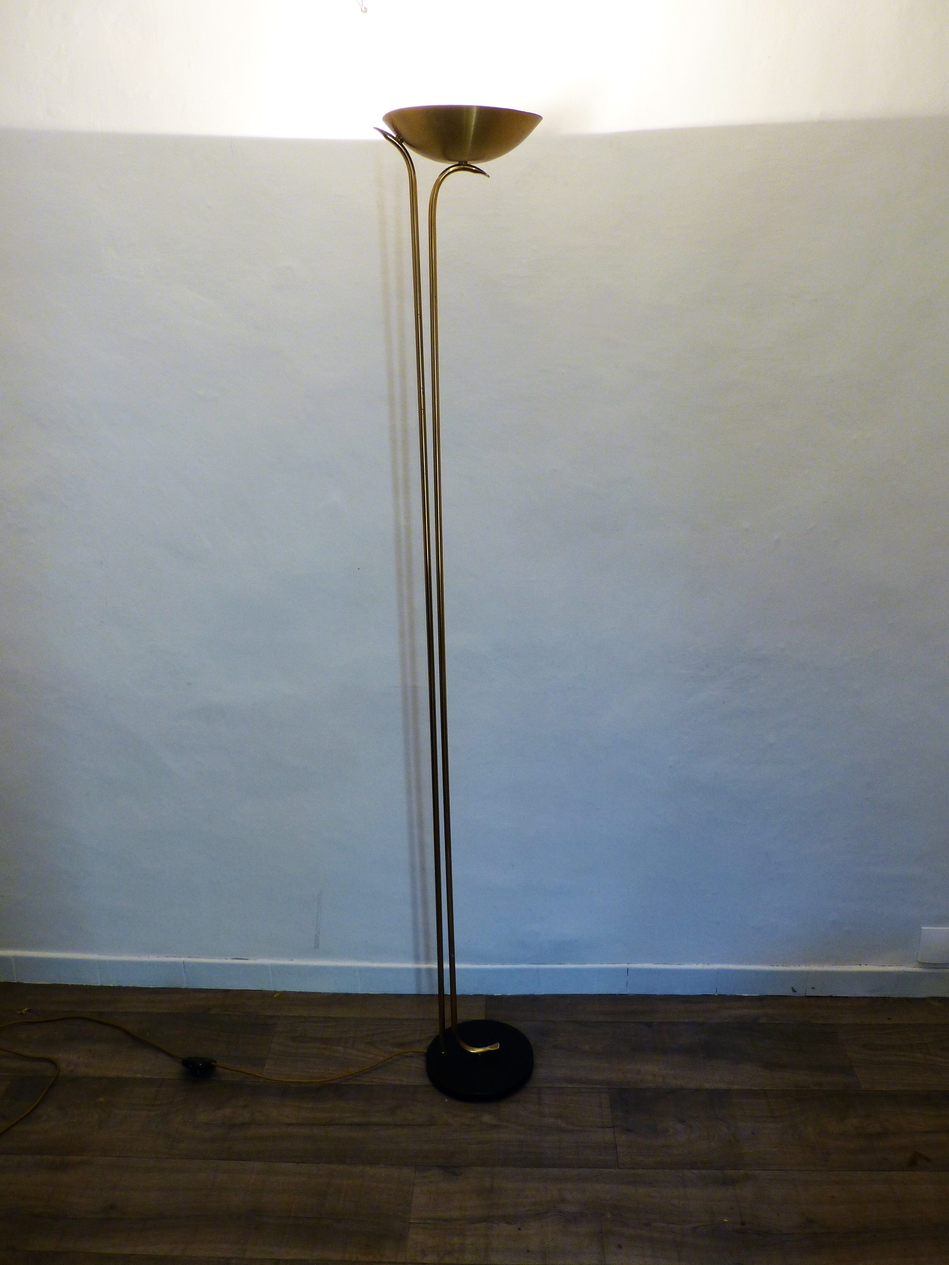 Halogene lampadaire in laiton 1970