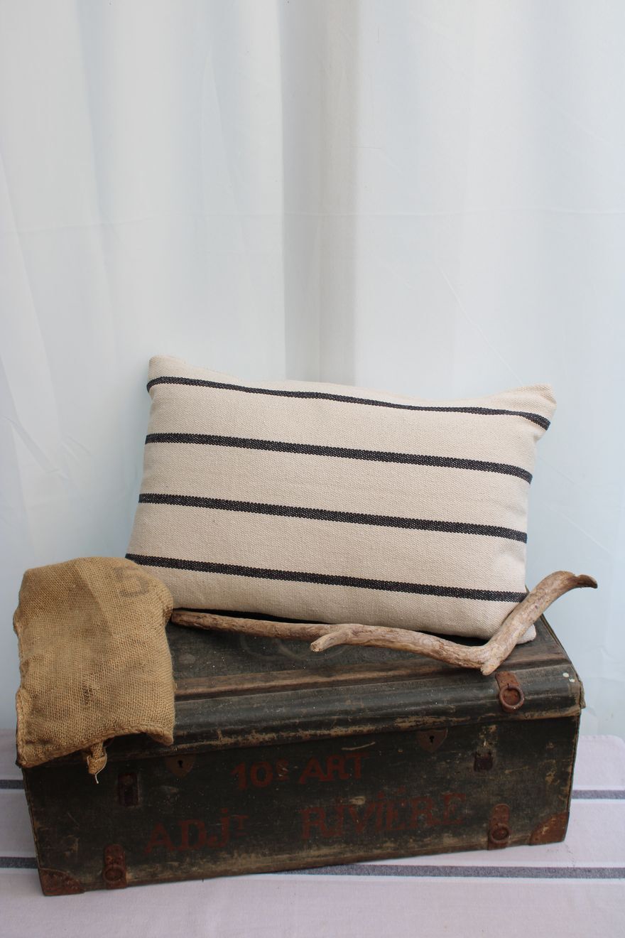 Coussin rayé