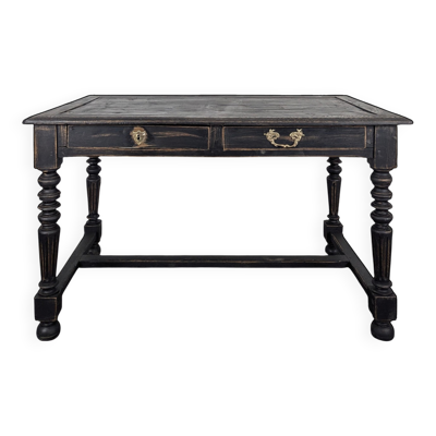 Bureau de style Louis XIII en bois noirci pieds tournés deux tiroirs