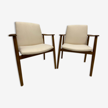 Pair of Borge Mogensen armchairs published by Soborg Mobler, model 165, Denmark 1960