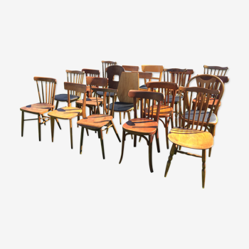 Lot of 20 bistro chairs