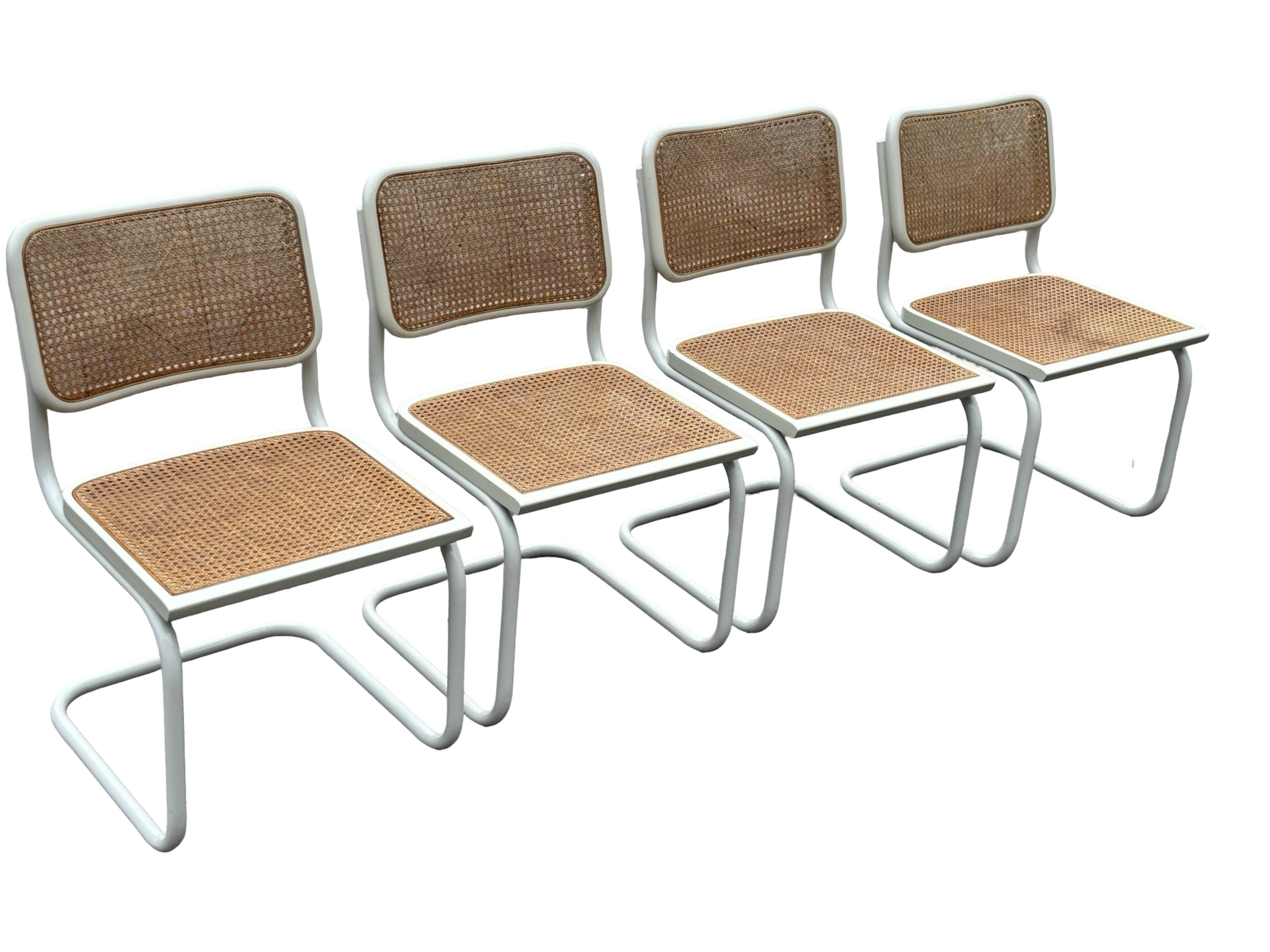 Lot de 4 chaises Cesca modèle b32 par Marcel Breuer Design