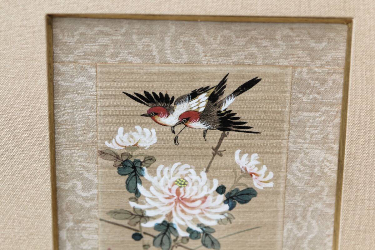 Pair of paintings on silk, China, trendy birds