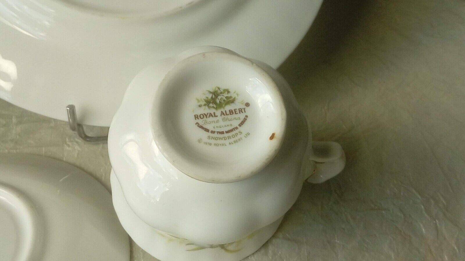 Tasse a the cafe assiette a dessert mois de janvier royal albert