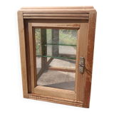 Étagère vitrée en bois