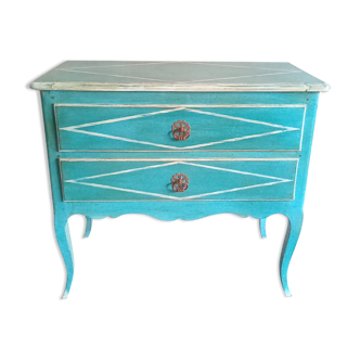 Lacquered chest of drawers