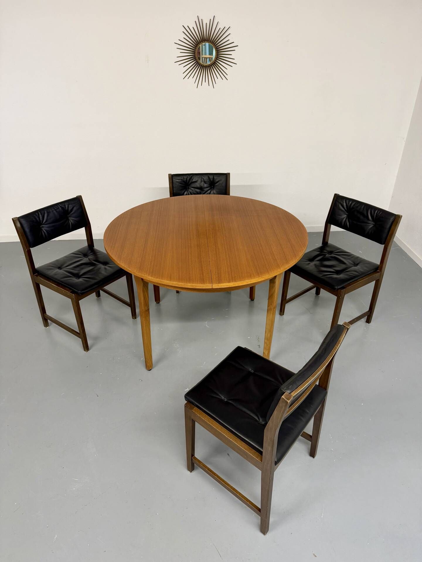 Vintage teak extendable round dining table Scandinavian design 1960s