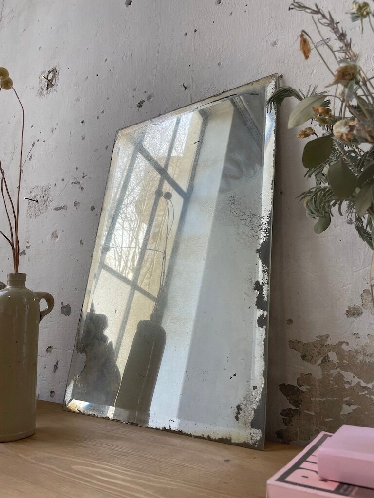 Very stung old bevelled mirror 39x60cm