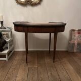 kidney-shaped coffee table