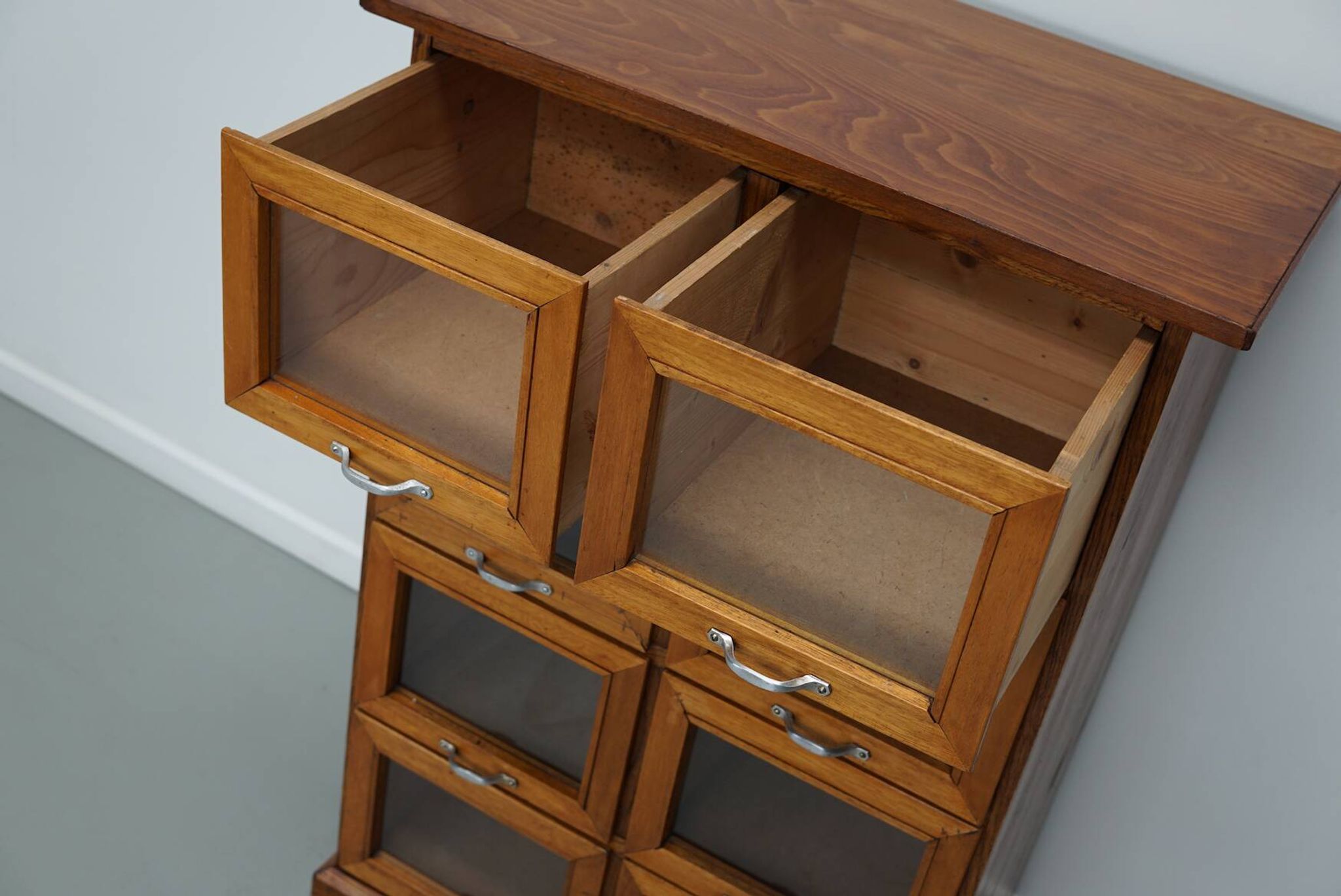 Meuble/Vitrine de Mercerie Vintage en Hêtre et Pin, Pays-Bas, 1950s