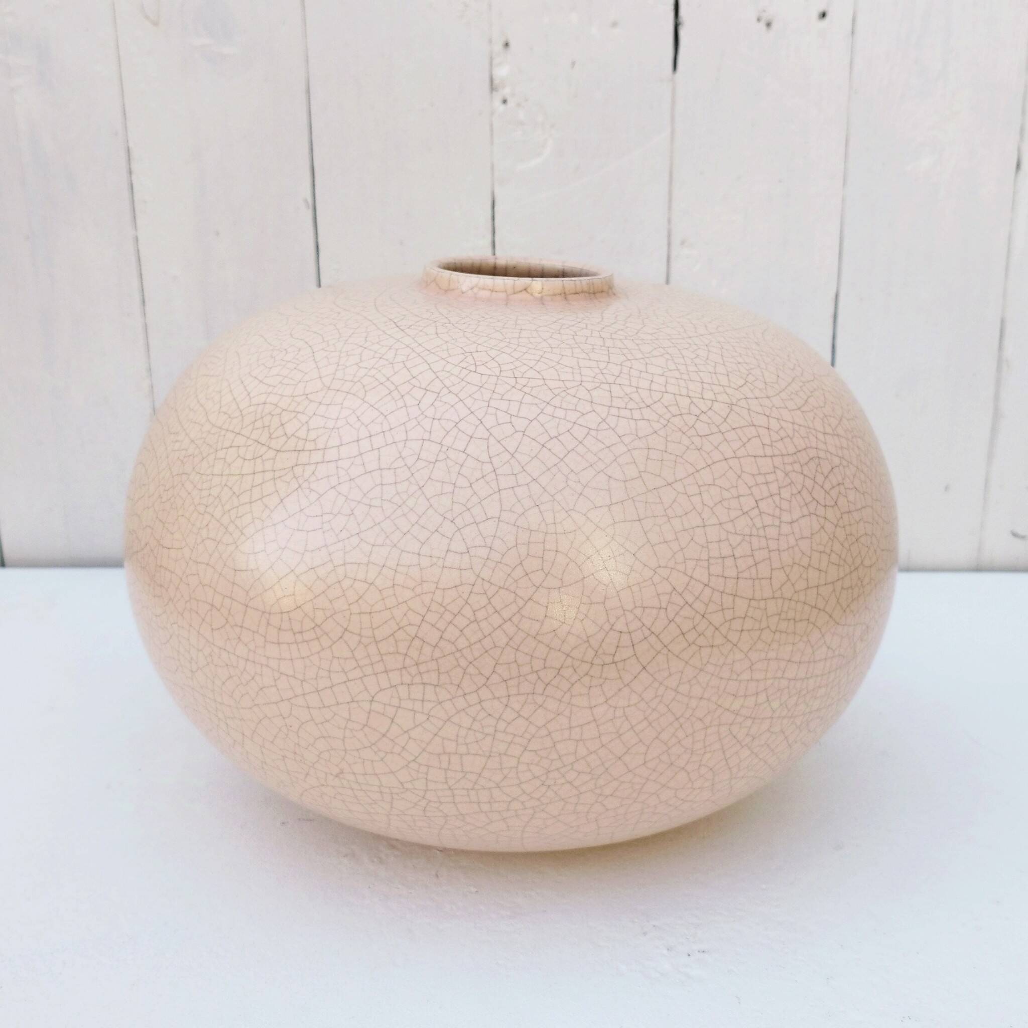 Large cracked ceramic ball vase Saint-Clément