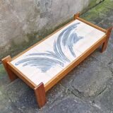 Table basse en pin et céramique
