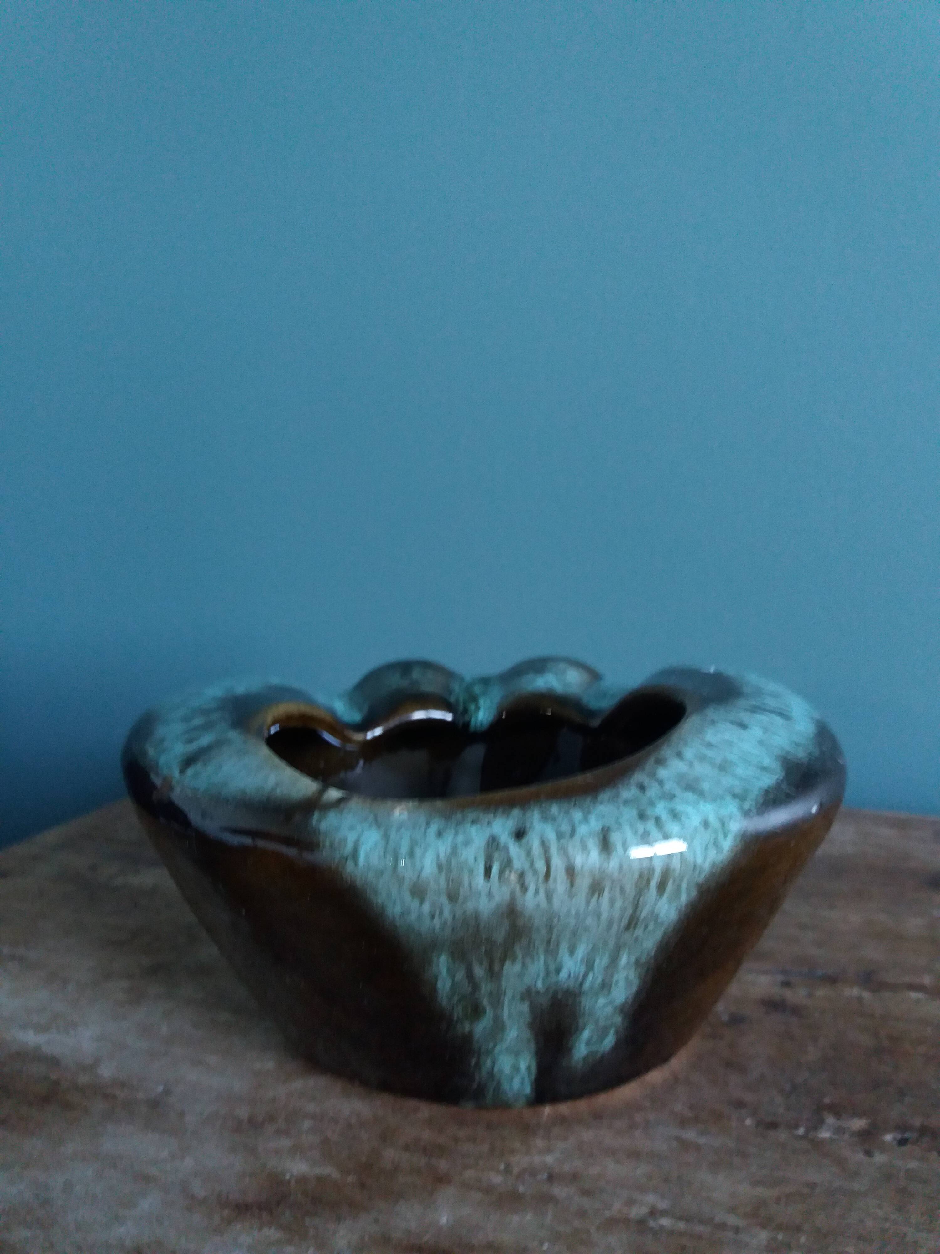 Cendrier en céramique flammée style Vallauris ou West Germany