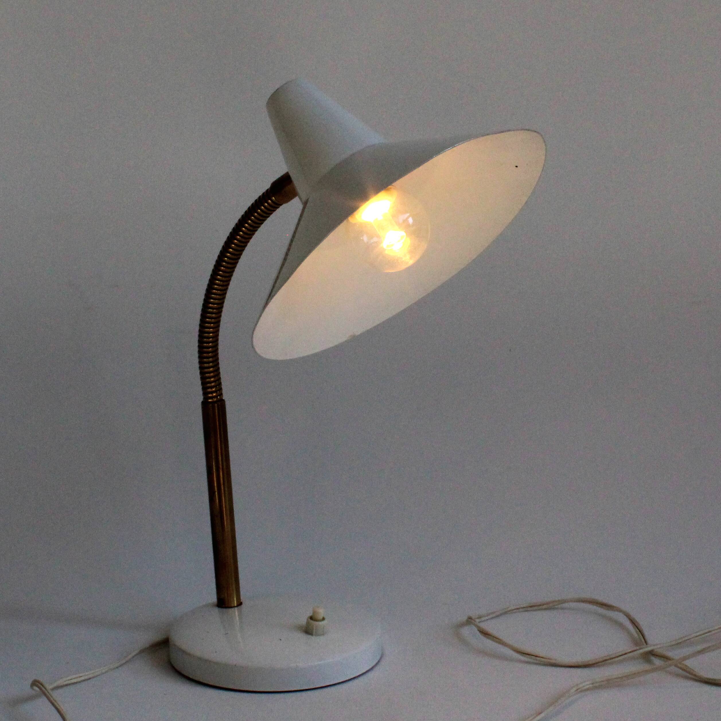 Lampe de table / bureau vintage en métal laqué