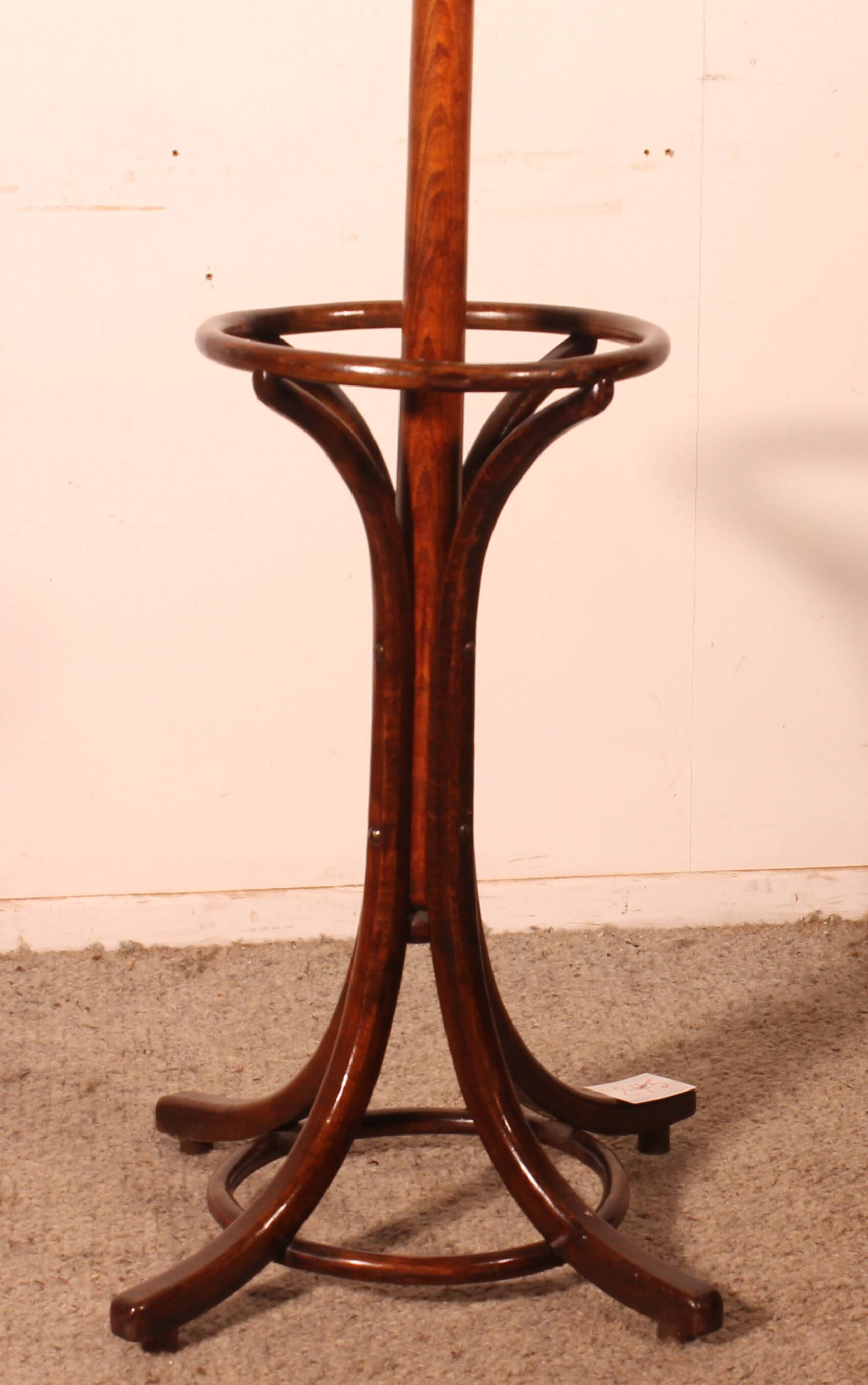 Parrot coat rack, Art Nouveau, known as Thonet