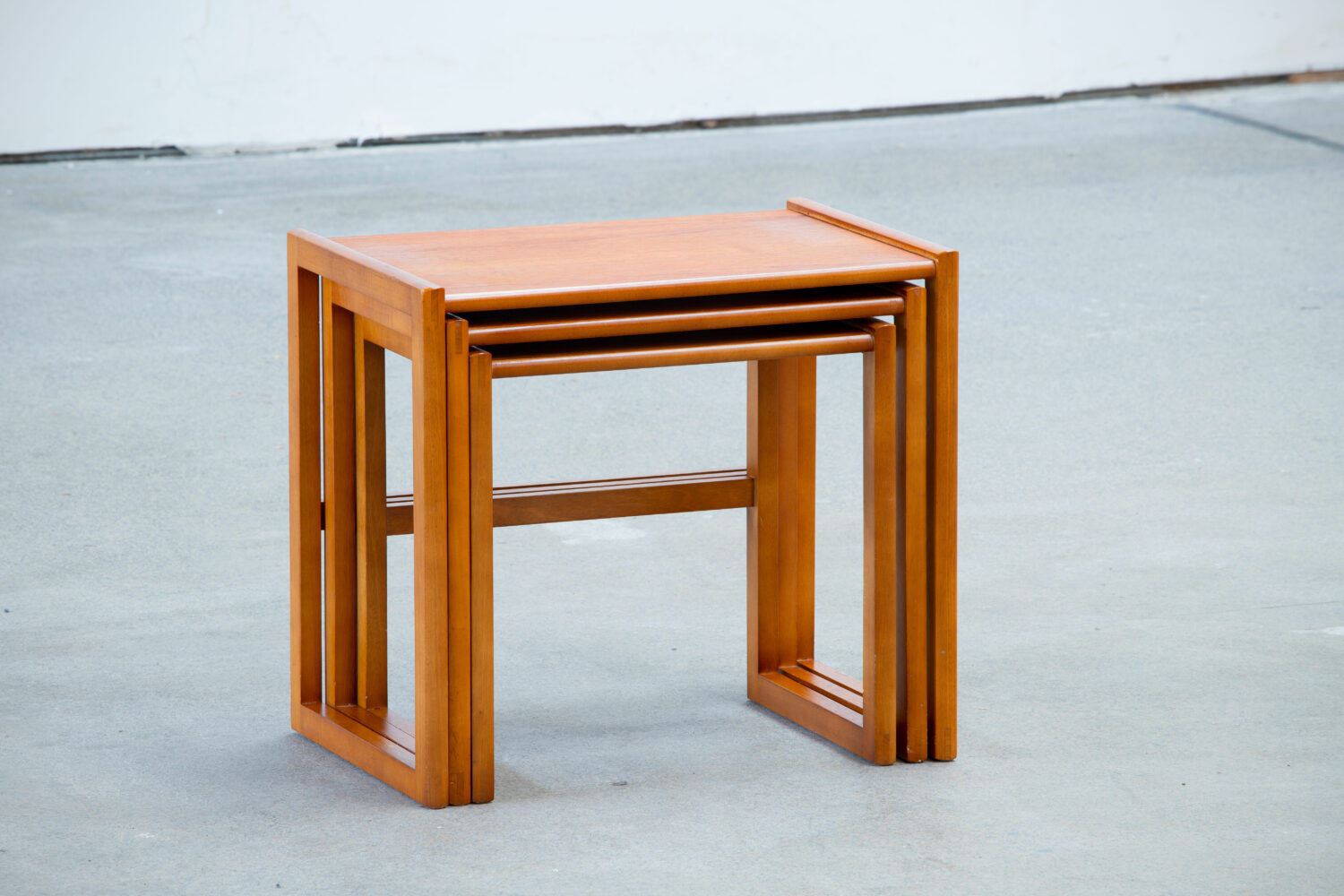 Scandinavian coffee table tables