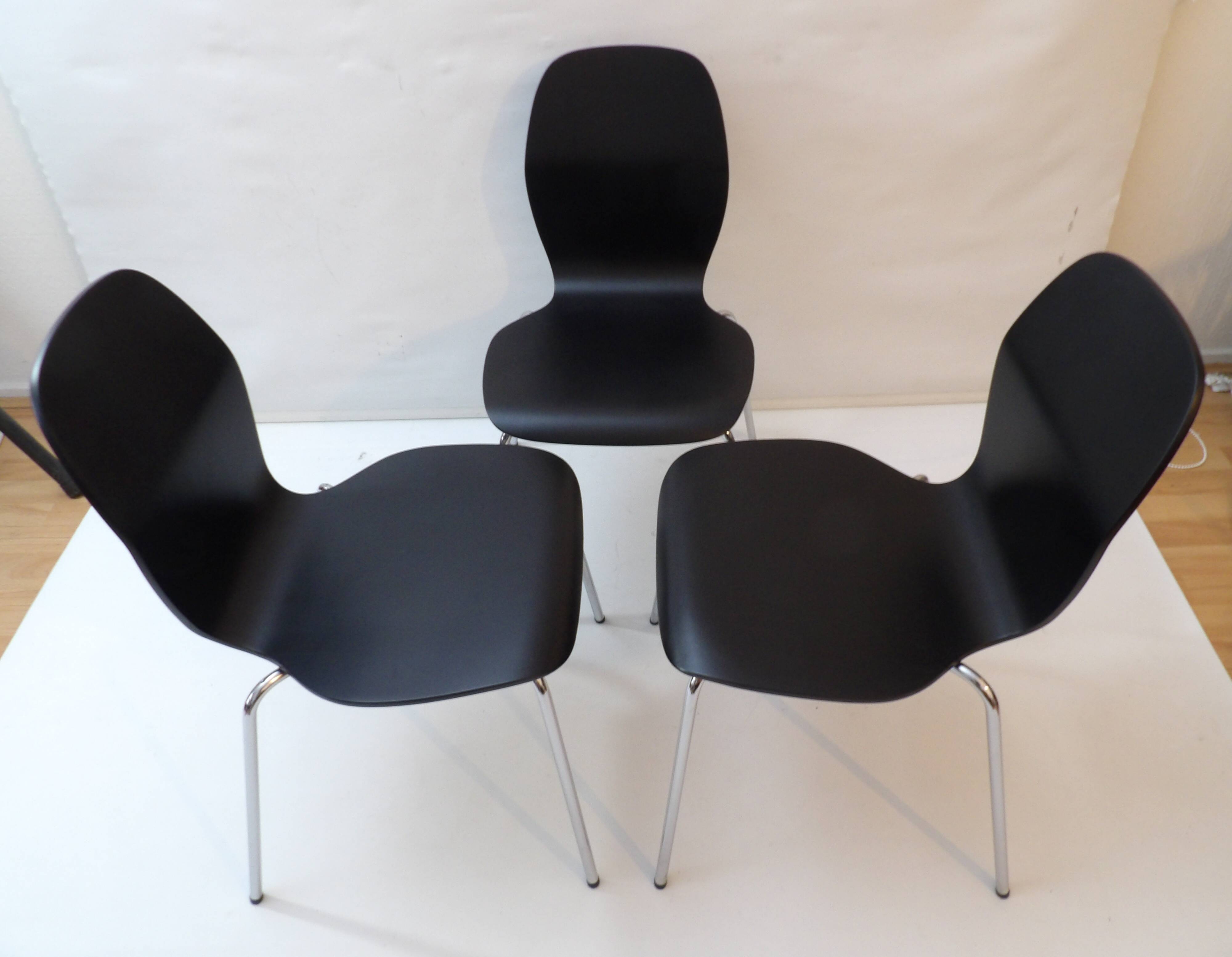 Ilmari Lappalainen - A set of three 'Columna' chairs for Asko. Ca. 1956. Fi