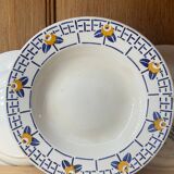 Sarreguemines plates and sauceboat from 1924