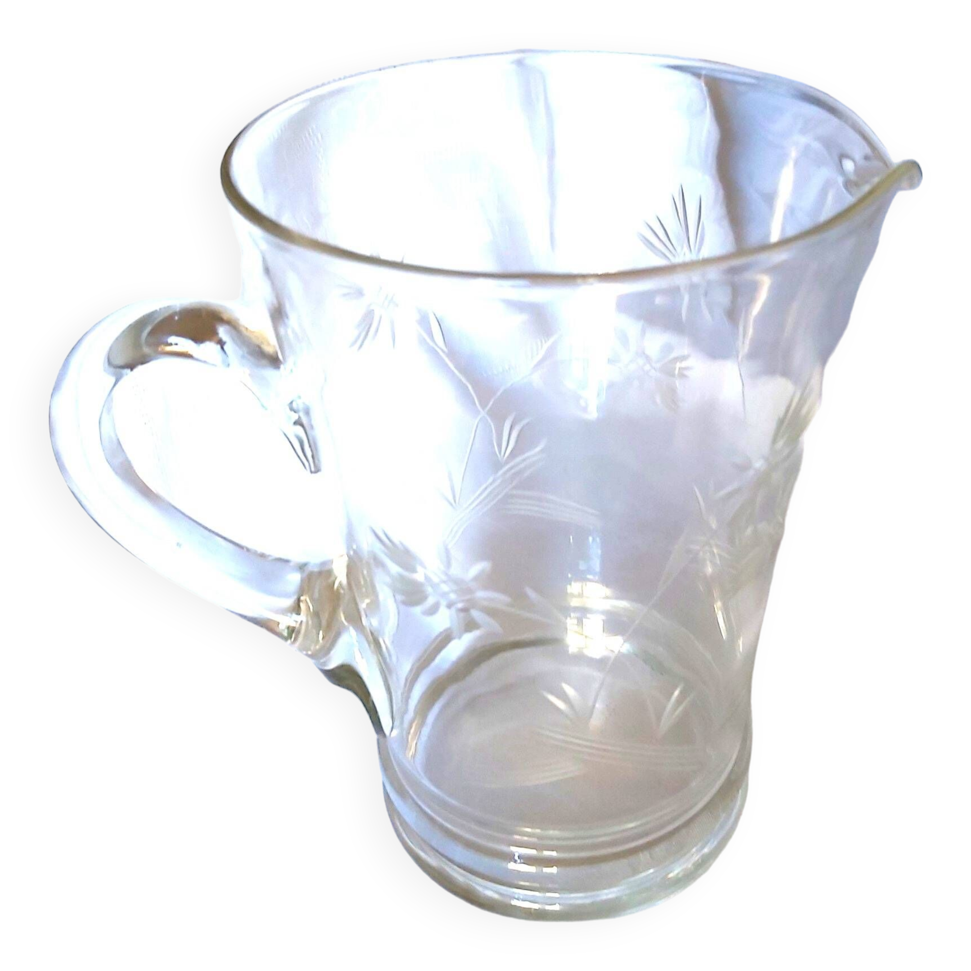 Pichet en verre soufflé décoré de petites fleurs