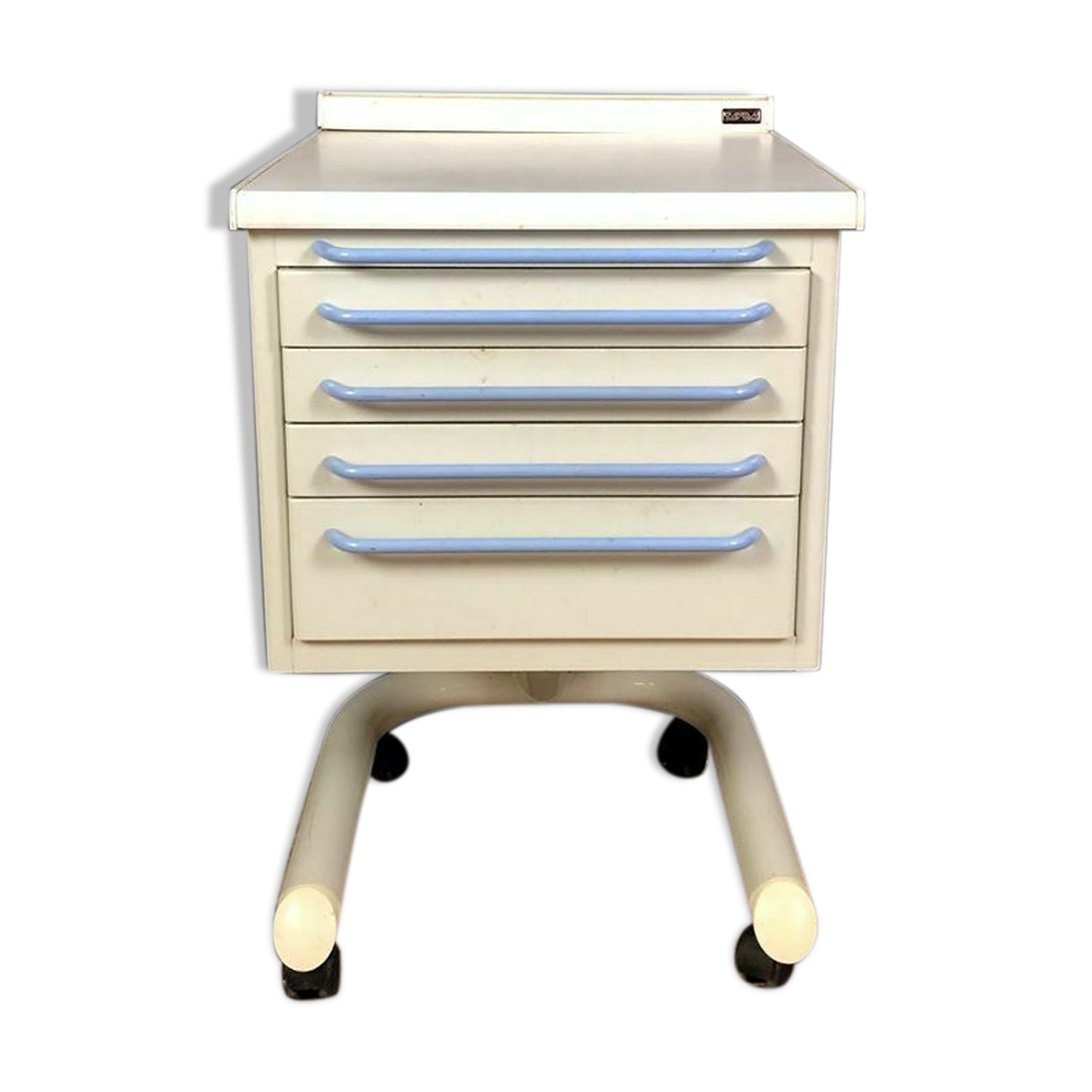 Dentist's furniture of the 50s in sheet metal brand Tavom.