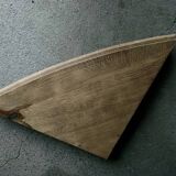 Étagère d’angle en chêne