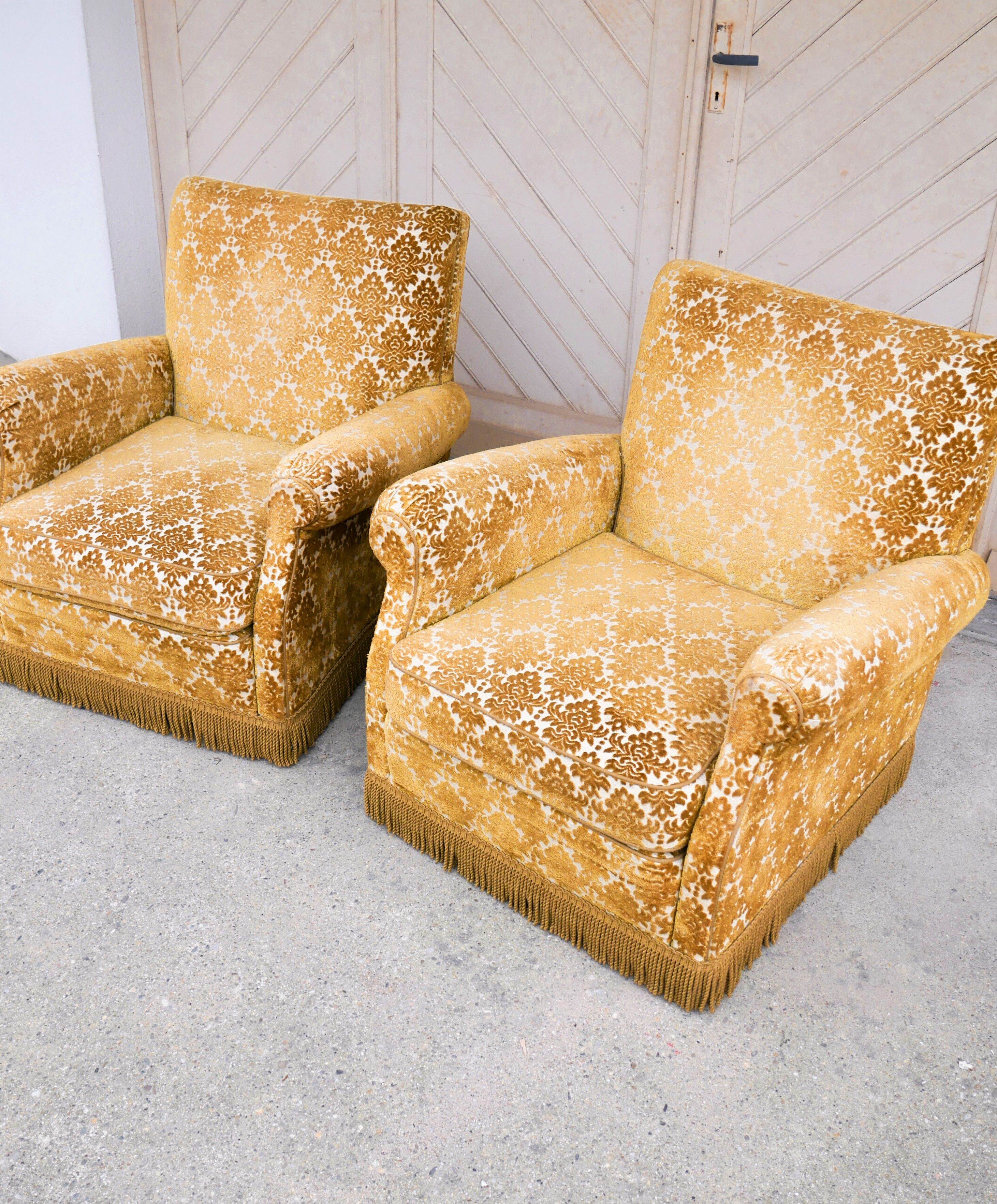 Pair of armchairs