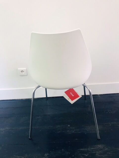 Chaise maui par Vico Magistretti édition Kartell