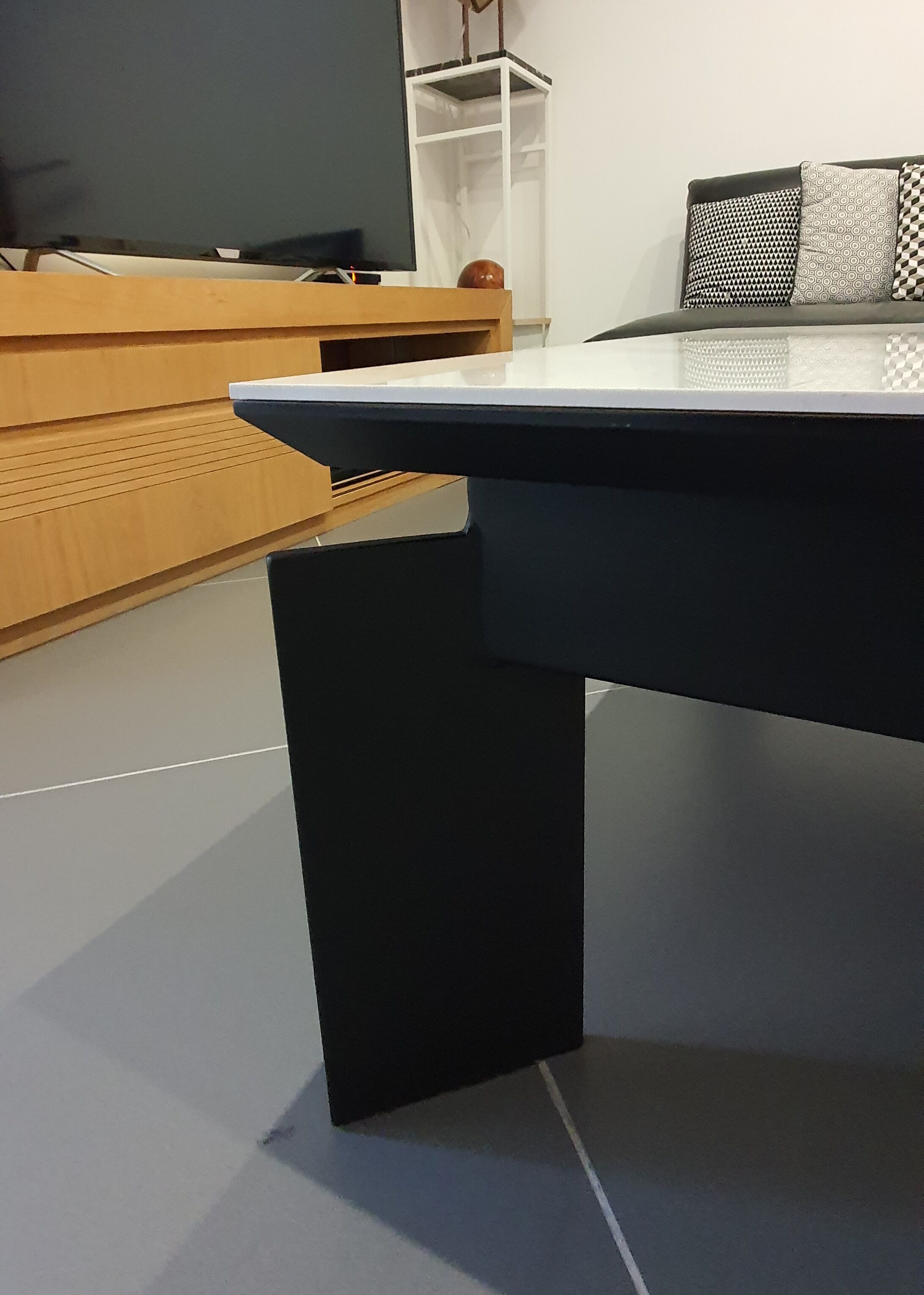 Luizara coffee table