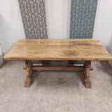 Farm table