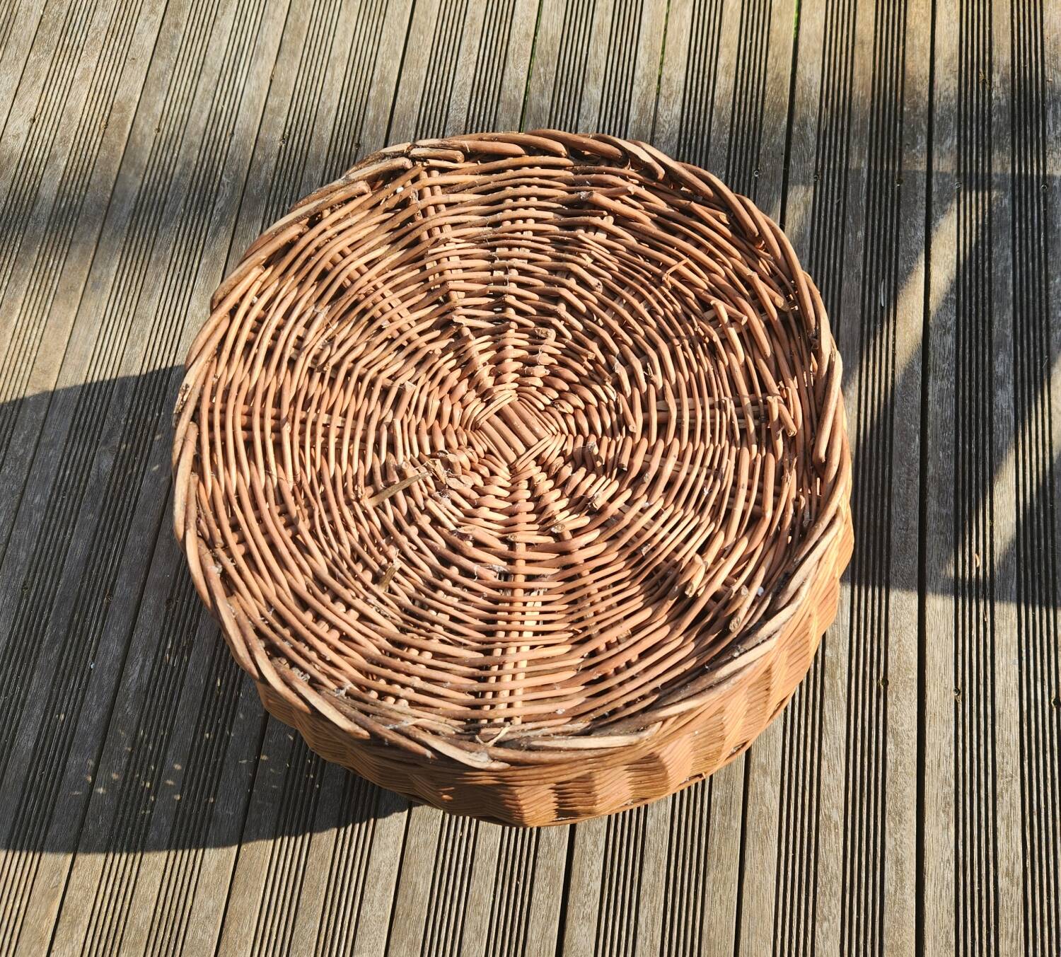 Wicker planter